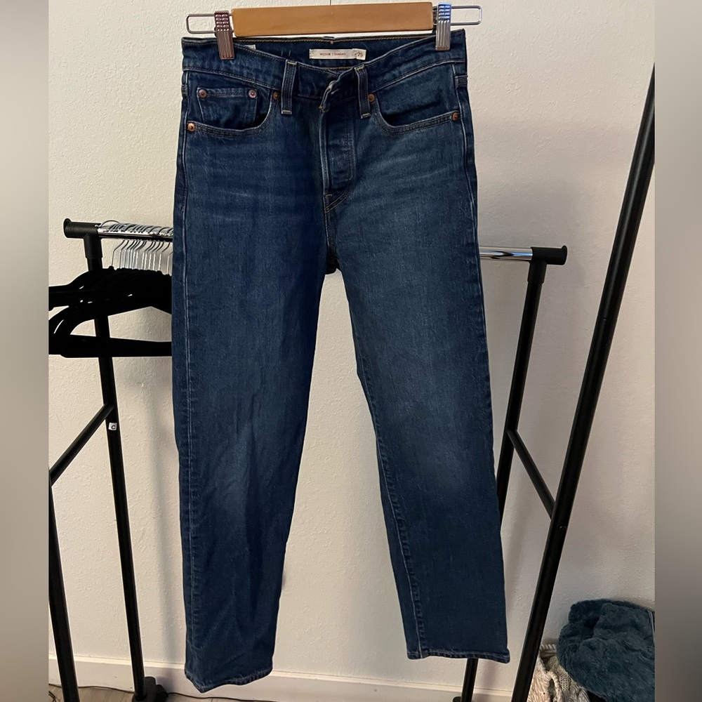 Levi’s Wedgie Straight Jeans